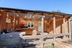 Decking/Bar- click for photo gallery